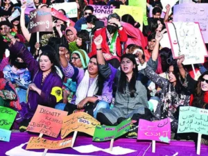 Karachi district administration issues 28-condition NOC for Aurat March