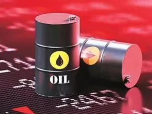 Oil prices fall 5% to 3-month low