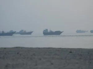 Iran, US agree to halt war and reopen Hormuz, sending oil prices tumbling