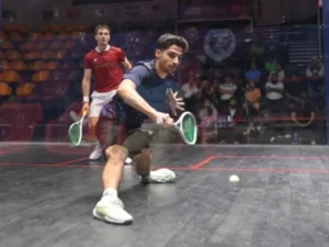 Four Pakistanis, four Egyptians surge into international squash event quarters