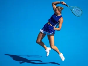 Sabalenka squeezes out Cincinnati win