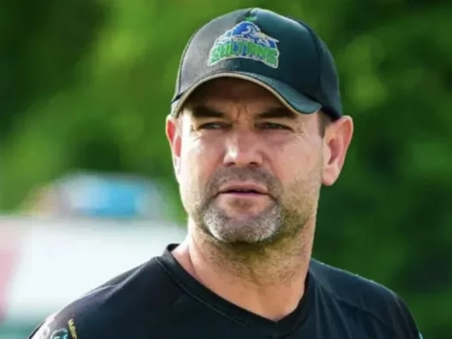 PCB ropes in Michael Smith as batting coach