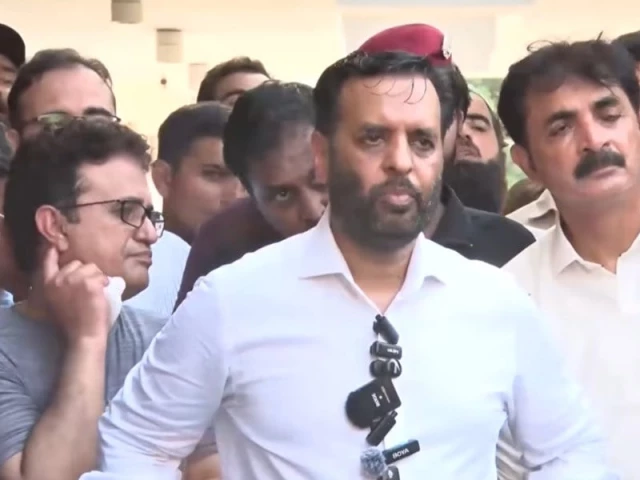 Mustafa Kamal promises accountability as Sindh govt demands his resignation