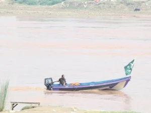 Major rivers swell amid heavy rains