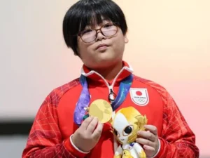 Japan eSports whizz-kid, 11, wins Games gold