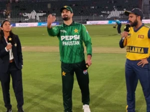 Sri Lanka opt to field in final T20I